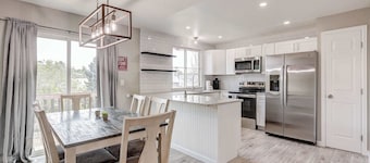 Family Home with Large Yard near Quincy reservoir