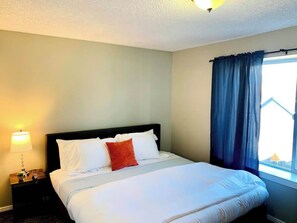 2 chambres, fer et planche à repasser, lit parapluie, Wi-Fi