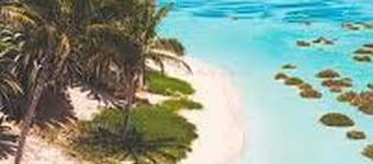 Apartment with swimming pool near the beach