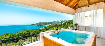 Luxury Villa Vesna with pool, jacuzzi, sauna and gym