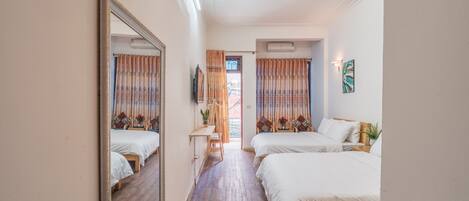 Frigobar, individualmente decorados, individualmente mobiliados