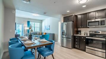 Coffee/tea maker, fridge, microwave, oven
