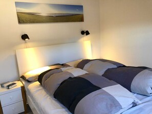 2 Schlafzimmer, Reisekinderbett, WLAN