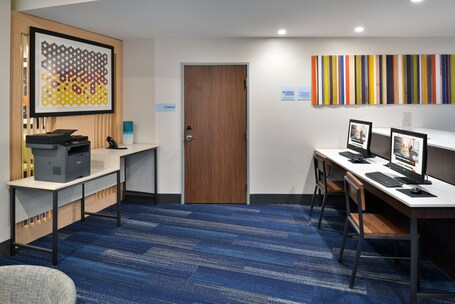 Holiday Inn Express Orlando South Park, an ihg hotel - Image 23