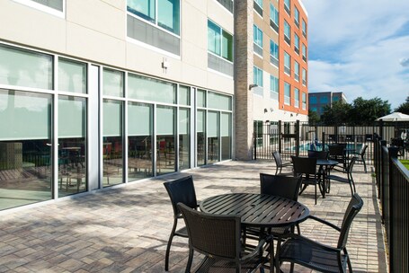 Holiday Inn Express Orlando South Park, an ihg hotel - Image 63