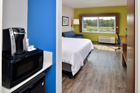 Holiday Inn Express Orlando South Park, an ihg hotel - Image 48
