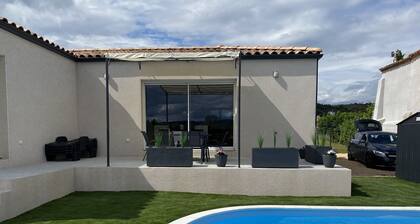 Nouvelle construction 2021 : Villa 6 pers avec piscine privée et climatisation