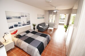 Traditional Apartment | 1 bedroom, bed sheets - Appartamenti Caterina (Manerba del Garda)