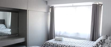 2 makuuhuonetta, silitysrauta/-lauta, vauvan matkasänky, Wi-Fi