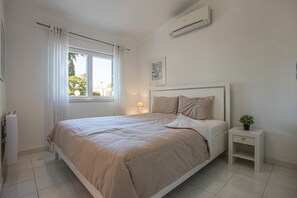 3 habitaciones, tabla de planchar con plancha y wifi gratis 
