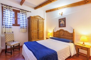 2 dormitorios, tabla de planchar con plancha, wifi gratis y ropa de cama