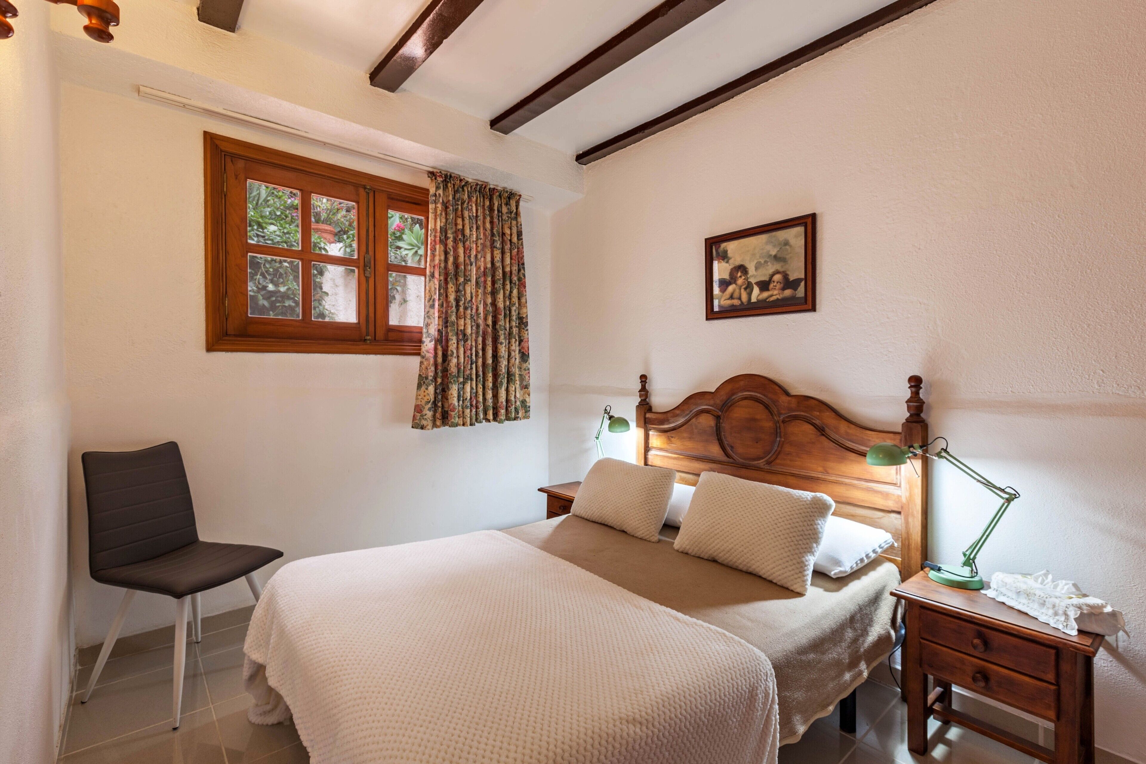 2 habitaciones, tabla de planchar con plancha y wifi gratis 