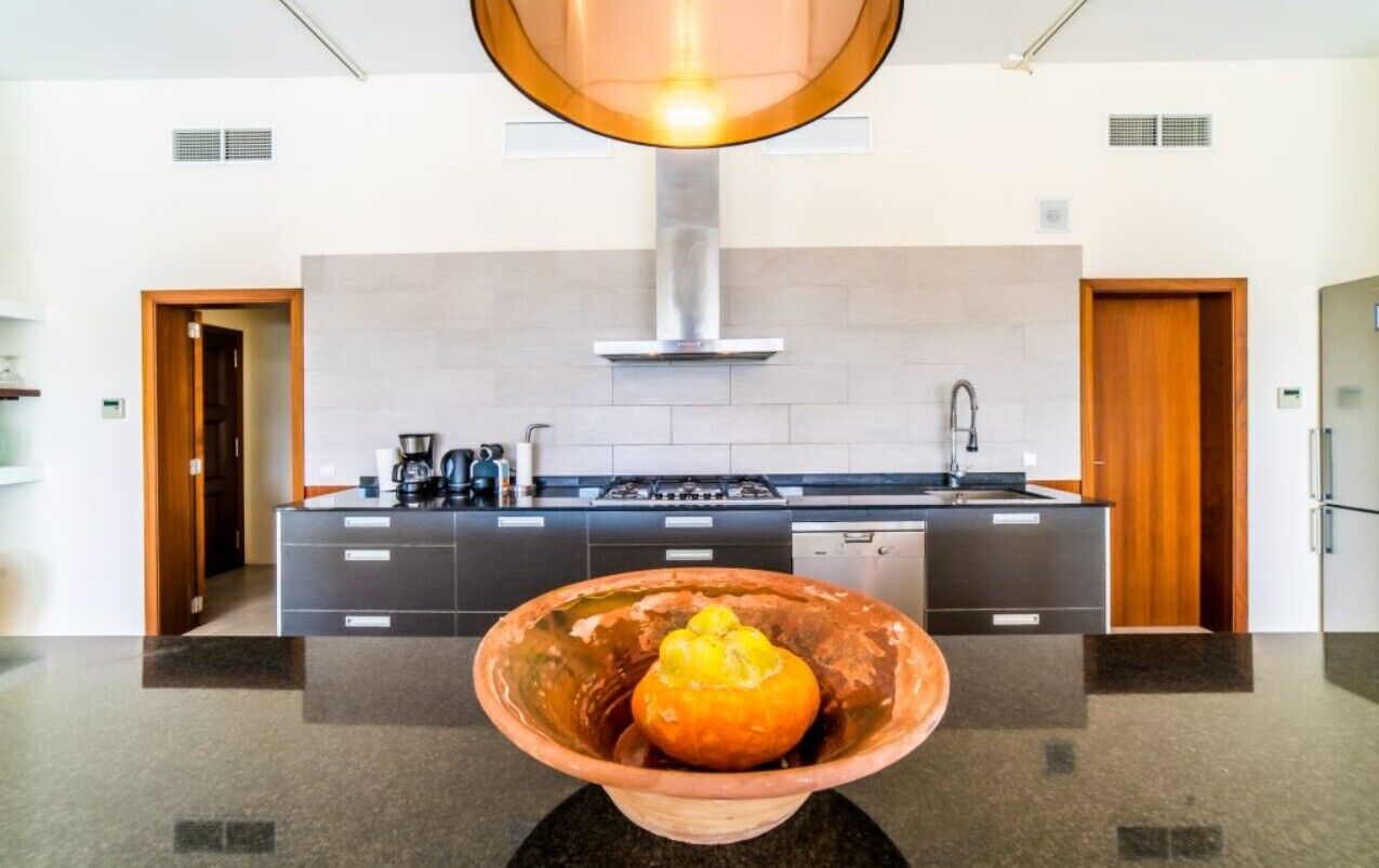 雪櫃、微波爐、焗爐、爐具