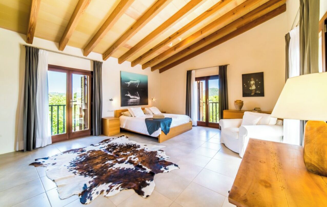 6 室のベッドルーム、アイロン / アイロン台、WiFi (無料)、ベッドシーツ