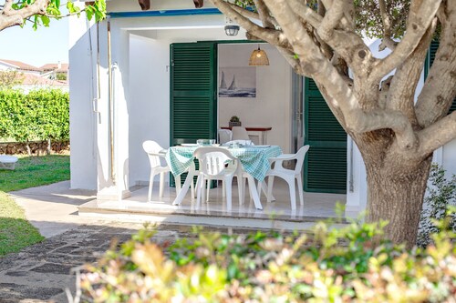 Charming Vacation Home "Villa Goyo" near the Sea with A/C, Wi-Fi, Terrace & Garden