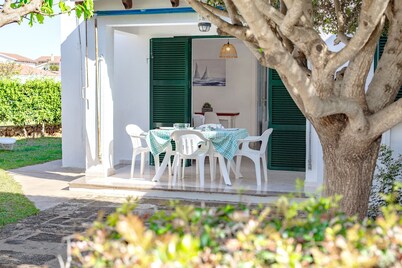 Charming Vacation Home "Villa Goyo" near the Sea with A/C, Wi-Fi, Terrace & Garden