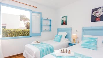 3 dormitorios, tabla de planchar con plancha, wifi gratis y ropa de cama