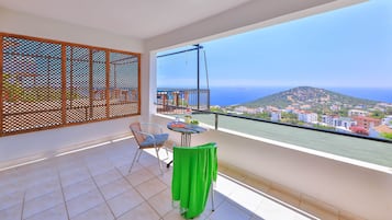 Deluxe Double Room | Balcony view