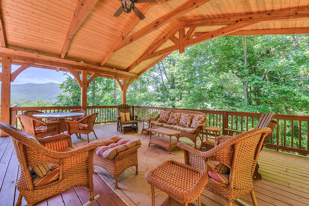 Carolina Hideaway in Ridgewood Estates