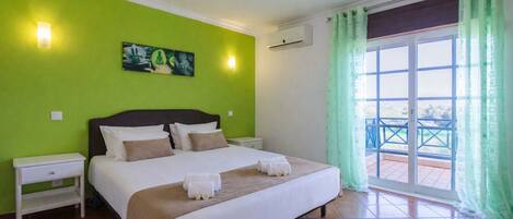 4 chambres, fer et planche Ă repasser, Wi-Fi gratuit, draps fournis