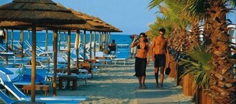 Holiday house Lido degli Scacchi for 1 - 6 persons with 2 bedrooms - Row house