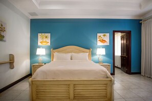 7 bedrooms, iron/ironing board, internet, bed sheets