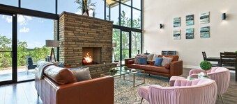 ★Luxurious & Tranquil Retreat ★ Spectacular Views★