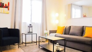 Téléviseur à écran plat de 50 po avec télévision par satellite