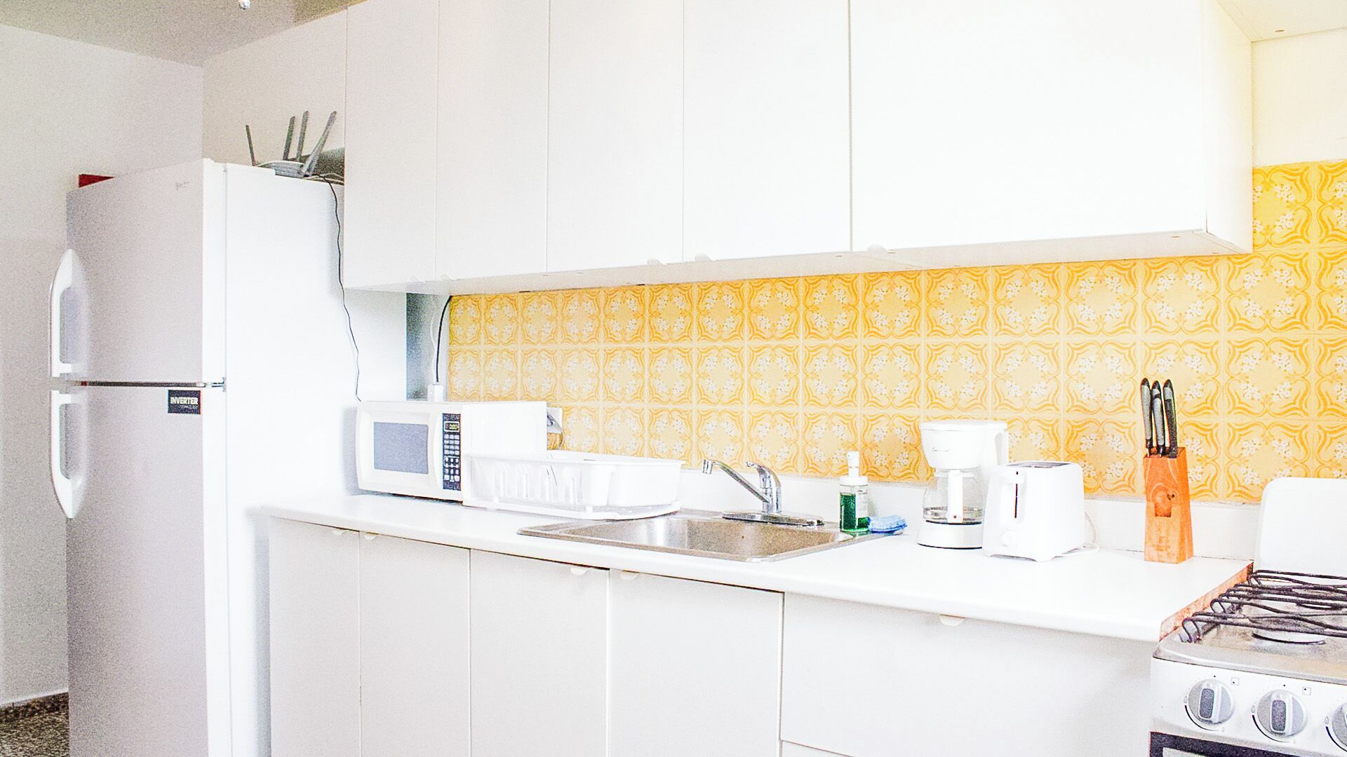 ميكروويف، غسالة أطباق، شواية، مستلزمات طهي/أطباق/أوعية