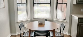 The Pearl - Fully Updated 3/2 Home Near ACU