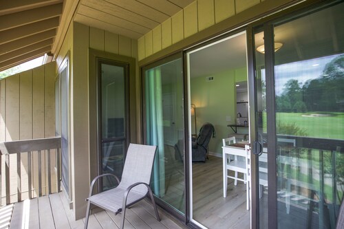 207 Linville Gardens Condo - 1 Bed/1Bath- Sleeps 2