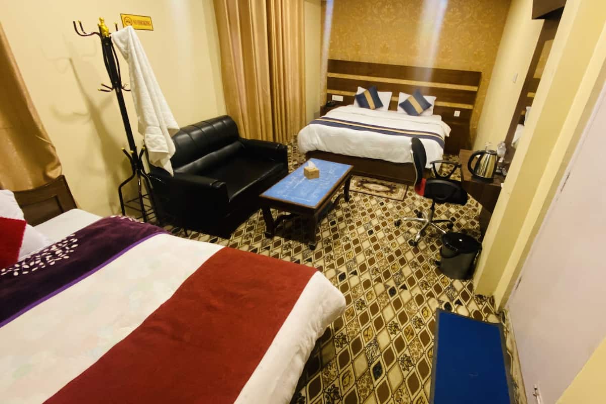Deluxe Double or Twin Room, 2 Bedrooms | WiFi (free)