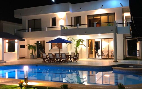 Casa Privada el Peñon Girardot