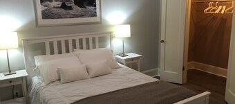 Clean and Cozy Belltown Condo in the heart of the Seattle