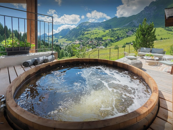 Baignoire à remous extérieure