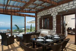 Dining - Luxury VIP Villa Krinea in Lefkada (Lefkada)