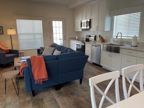 A wonderful 3 bedroom/2 bath rental (1,000 sq