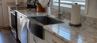 A wonderful 3 bedroom/2 bath rental (1,000 sq