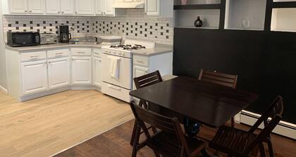 Luxury One bedroom with private garden