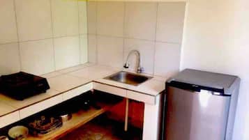 Cottage | Dapur pribadi | Lemari es, oven, kompor, dan ketel listrik