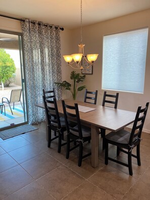 Dining - Beautiful Family-Owned, One-Story Home in Seville Estates! (Gilbert)