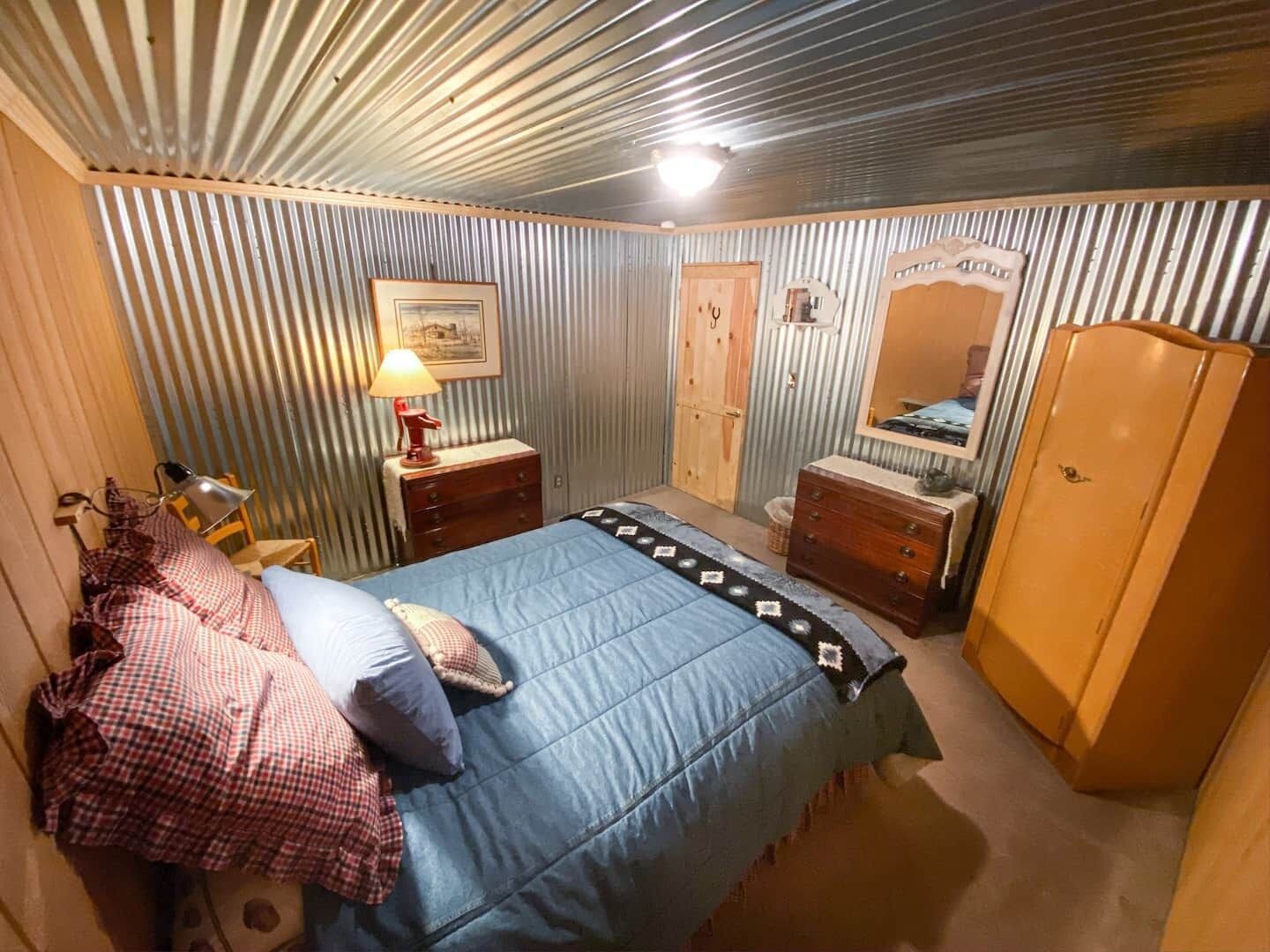 7 bedrooms, iron/ironing board, travel crib, WiFi (free)
