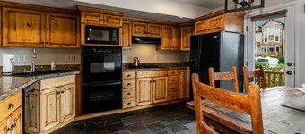 Rare 1-Bedroom Moose Hollow Condo - Eden, Utah - Mountain Views, Pool & Hot Tub