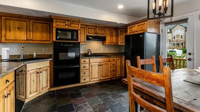 Rare 1-Bedroom Moose Hollow Condo - Eden, Utah - Mountain Views, Pool & Hot Tub