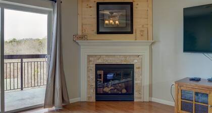 River Song Condo - Listen to the River from your private balcony!