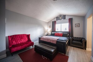 5 bedrooms, desk, iron/ironing board, free WiFi