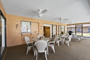 House (Paula`s Palm Paradise) | Outdoor dining