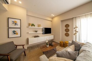 Flat-screen TV - *Spa* pool*city views |1br fast wifi* YellowKey (Santo Domingo)