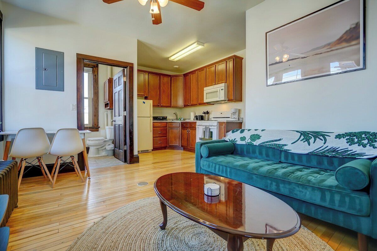 Willy St Prime Location 2nd Flr Secure Entrance
