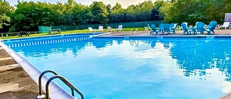 Indoor pool, outdoor pool